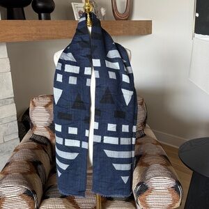 Banana Republic Geo Print Scarf